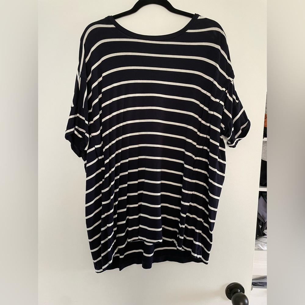 Maternity/nursing size M